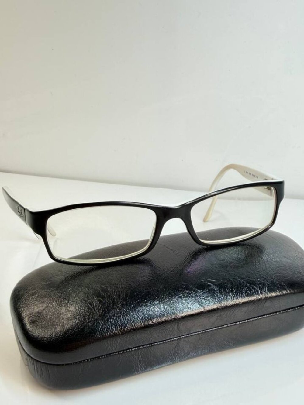 Ray-Ban RB5114 Eyeglasses – Black & Ivory Frame